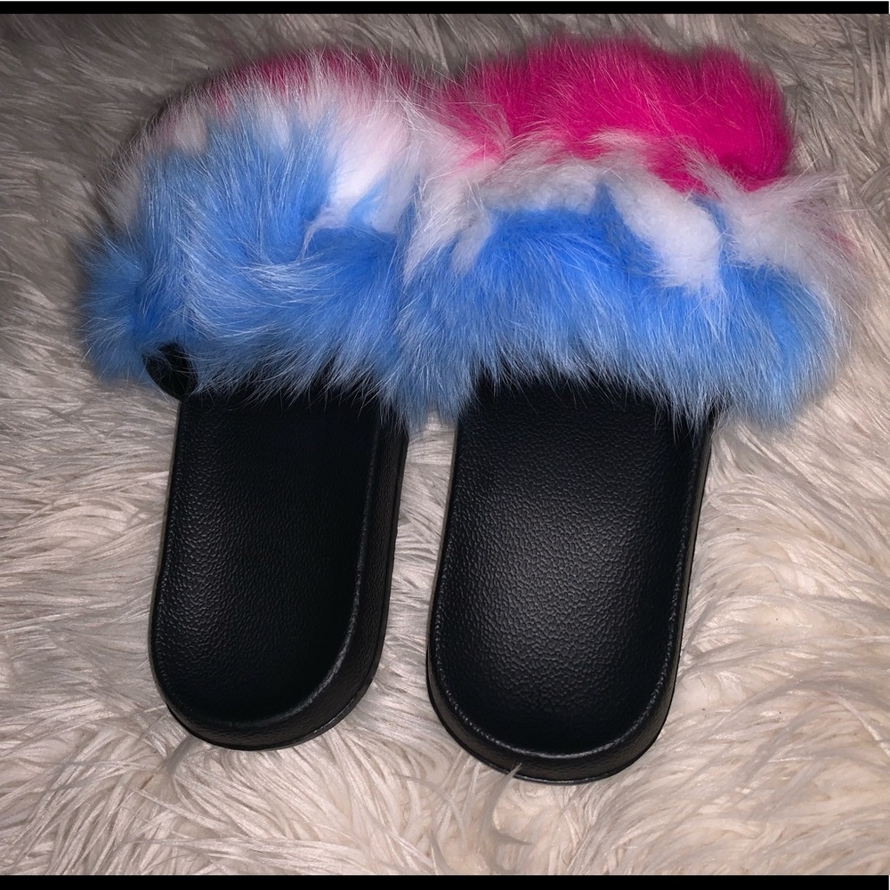 Fluffy Slides: Blue Ombré - Picture 2 of 4